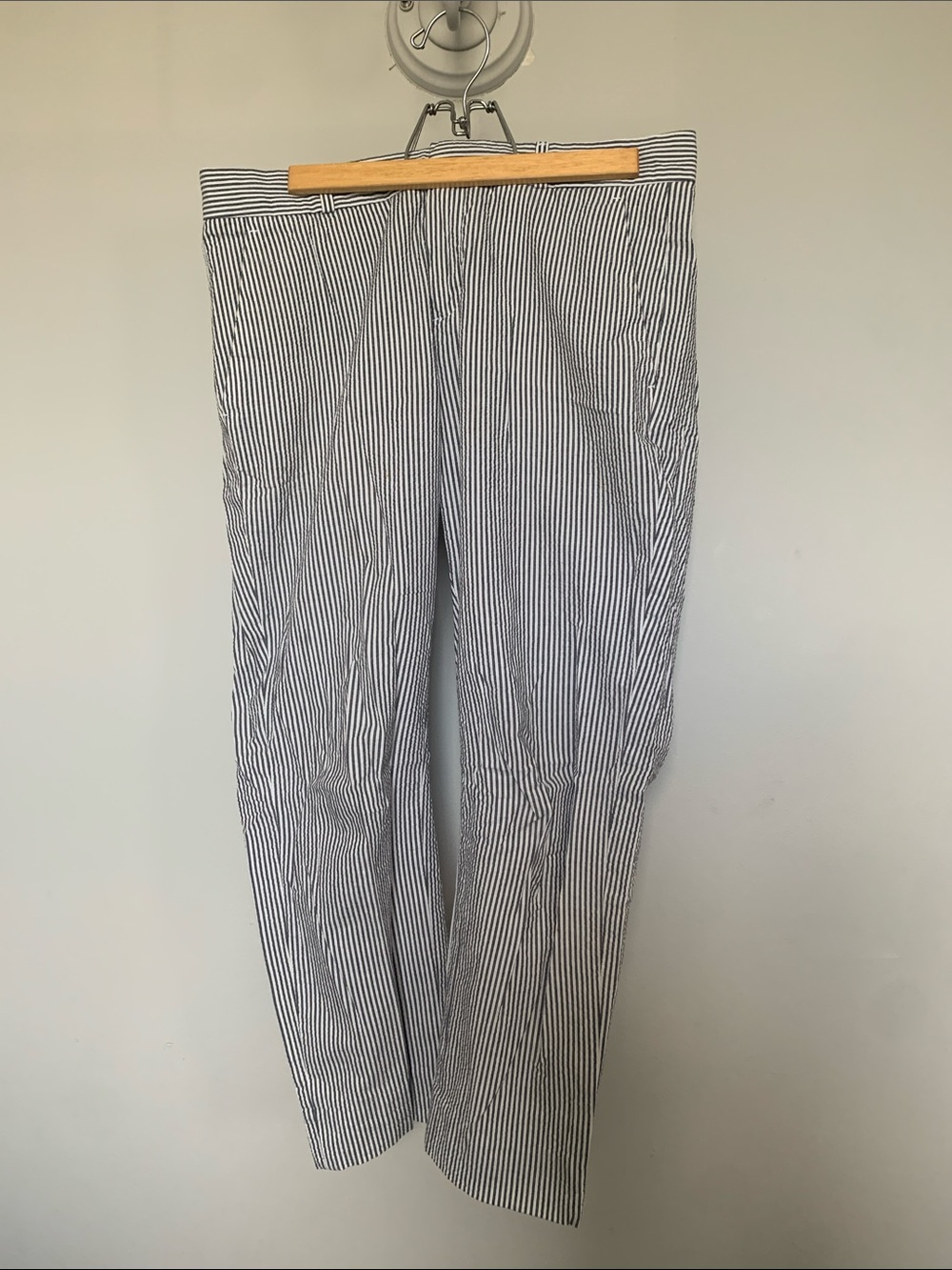 Mid-rise Banana Republic Navy and White Summer Pinstripe Trousers